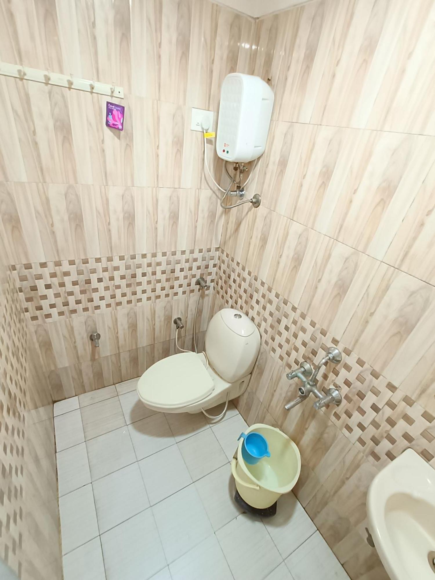Stay Guru Usha Residency Bhuj Exteriér fotografie