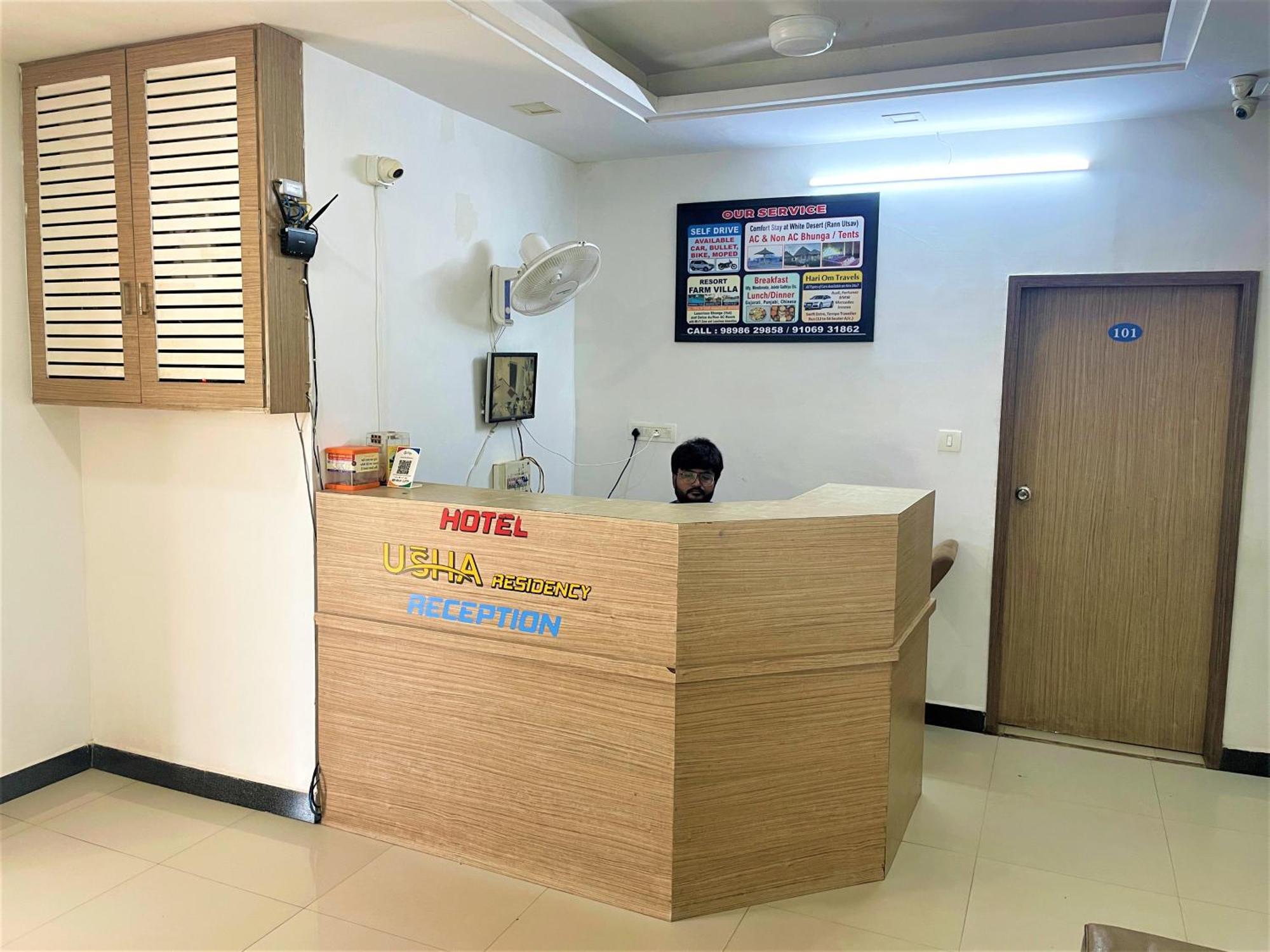 Stay Guru Usha Residency Bhuj Exteriér fotografie