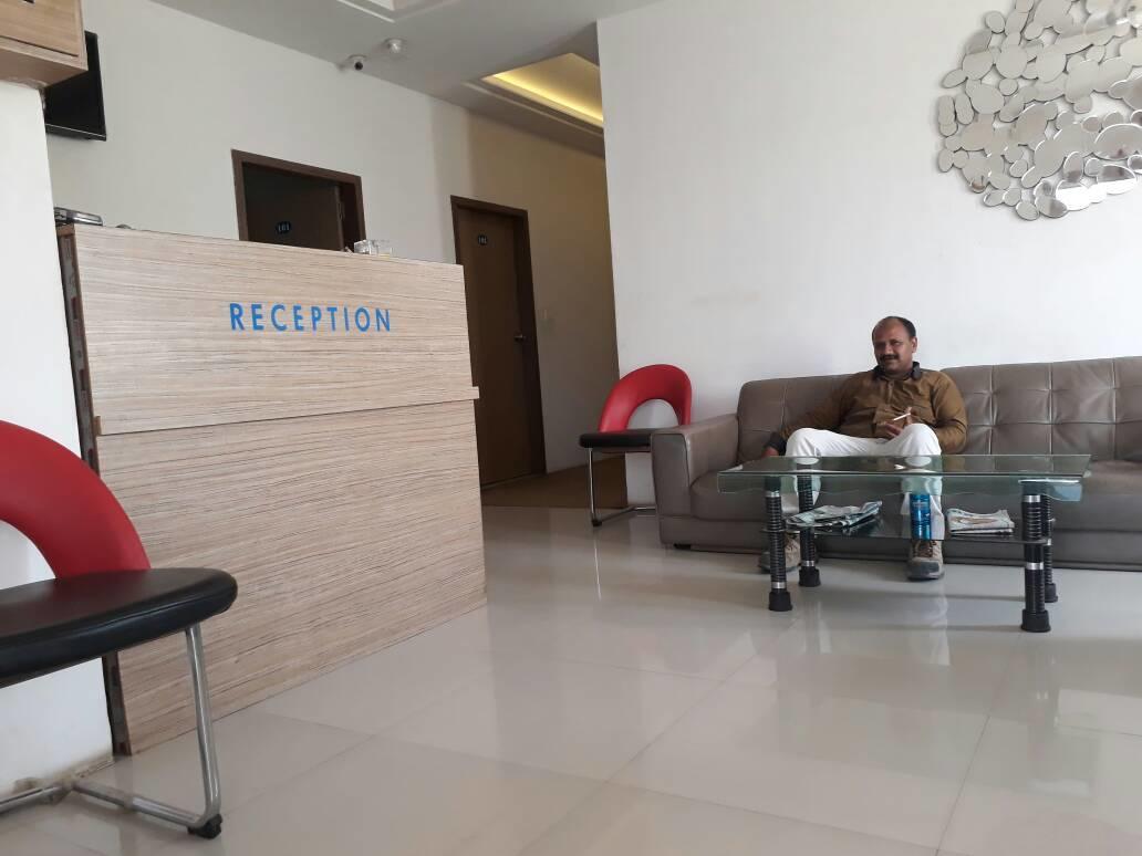 Stay Guru Usha Residency Bhuj Exteriér fotografie