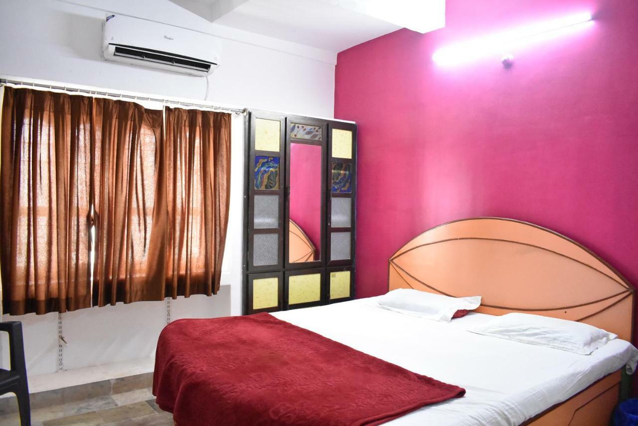 Stay Guru Usha Residency Bhuj Exteriér fotografie